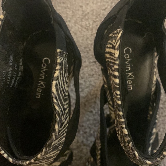 Calvin Klein zebra print heels - Picture 4 of 4